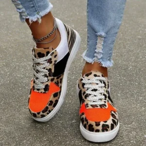 Reyanfootwear Fashionable Round Toe Lace-Up Sneakers